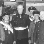 Schützenkönig Wilhelm Windhorst und der Vorstand der Schützengilde auf dem Schützenfest 1956